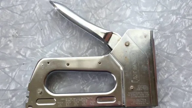 how to change staples in a staple gun how to change staples in a staple gun