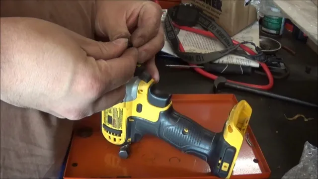 How To Remove A Bit From A Dewalt Impact Driver: Simple Steps For Easy ...