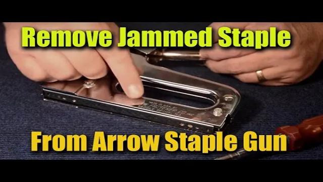 how to remove jammed staples from a staple gun