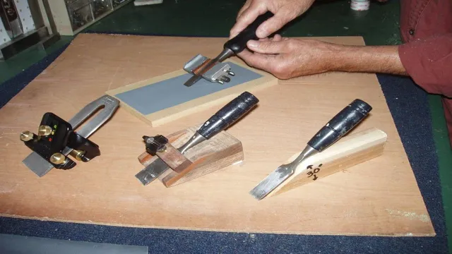 how to use a honing guide to sharpen chisels how to use a honing guide to sharpen chisels